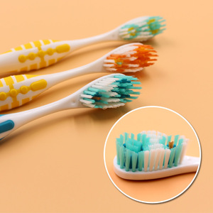 แปรงสีฟันสีสันสดใสแบบสั่งทำพิเศษ ขนแปรงนุ่ม แปรงสีฟันเด็ก สไตล์ญี่ปุ่น แปรงสีฟันแบบใช้มือ สำหรับเด็ก ดูแลสุขภาพช่องปาก - Product Image 5