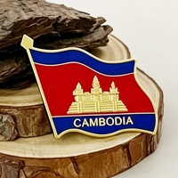 En gros, Broche de revers en émail souple avec design métallique du drapeau du Cambodge, époxy et épingle de sûreté, cadeau de la Fête nationale, broche pour vêtements