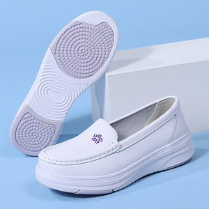 <span class=keywords><strong>Scarpe</strong></span> da Infermiera Femminili Vendita all'Ingrosso Antiscivolo Traspiranti <span class=keywords><strong>Bianche</strong></span> <span class=keywords><strong>Scarpe</strong></span> Basse da Infermiera <span class=keywords><strong>Scarpe</strong></span> da <span class=keywords><strong>Lavoro</strong></span> di Sicurezza per Ospedale - Product Image 3