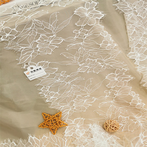 La nouvelle <span class=keywords><strong>dentelle</strong></span> de voile de cils élastiques est utilisée pour les accessoires de vêtements Décoration Accessoires de bricolage Accessoires de sous-vêtements et de soutien-gorge - Product Image 3
