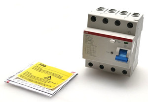 เบรกเกอร์กระแสไฟตกค้าง F204 B 25/0.3 2CSF204592R3250 PLC - Product Image 1
