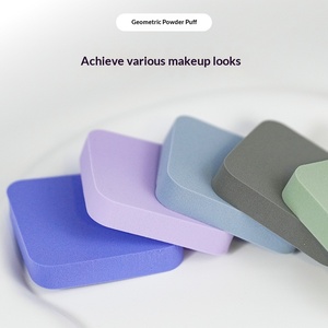Éponge de maquillage lavable spécialisée pour studios photo - Douce pour une utilisation à sec ou humide pour les applications de fond de teint par les maquilleurs - Product Image 2