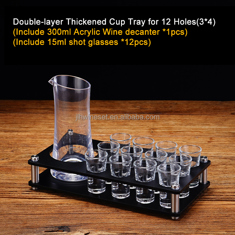 12 trous (2*6)+ 12 tasses + 1 carafe (acrylique)