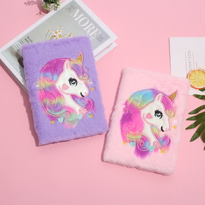 Quaderno Peluche Unicorno <span class=keywords><strong>per</strong></span> Bambini e <span class=keywords><strong>Adulti</strong></span>, Diario Segreto Foderato con Design Colorato e Carino, Agenda Giornaliera Unicorno - Product Image 3