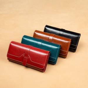 Cartera Larga de Cuero Genuino de Lujo para Hombre con Protección RFID, Diseño Vintage y Cierre de Cremallera - Product Image 1