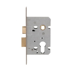 Serrure de salle de bain <span class=keywords><strong>à</strong></span> <span class=keywords><strong>rayon</strong></span> de 65mm de type britannique avec plaque frontale pour porte en bois laiton acier alliage de zinc matériau ABS 3 clés incluses - Product Image 4
