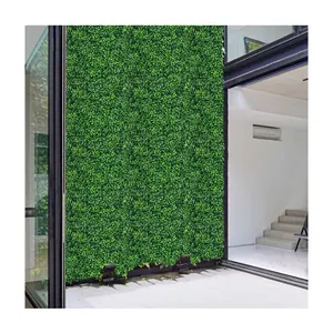P7 fogliame di plastica parete verde siepe di bosso pannello pianta artificiale muro di erba per la decorazione verticale del giardino