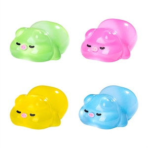 Weij Landscape Cute Papa Glow-in-Night <span class=keywords><strong>Little</strong></span> Pig Diy Decorative Blind Bag Accessories Car Table Small Ornaments - Product Image 1