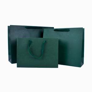 Sacs à provisions en papier personnalisés de luxe verts pour vêtements avec impression de logo - Product Image 1