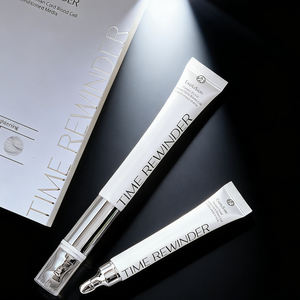 V21 Time Rewinder Hydrating Calmer: ชุดอุปกรณ์เสริมความงามและแอมพูลเพื่อการปลอบประโลมทันทีและความชุ่มชื้นล้ำลึกของผิว - Product Image 1