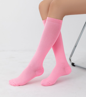 Chaussettes de compression athlétique personnalisées 15-25 mmHg pour la récupération après l'exercice, la course à pied, la genouillère haute pour soulager la fatigue musculaire et la neuropathie