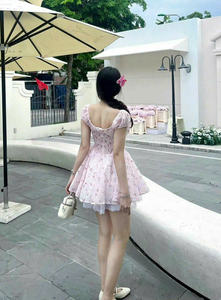 Vestido Floral con Mangas Abullonadas, Cuello Cuadrado, Cintura Fruncida y Ribete de Encaje, Largo Mini, Ligero y Transpirable - Product Image 4