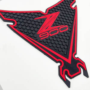 Accessoires <span class=keywords><strong>de</strong></span> <span class=keywords><strong>moto</strong></span> en gros protecteur <span class=keywords><strong>de</strong></span> réservoir <span class=keywords><strong>de</strong></span> carburant latéral coussin <span class=keywords><strong>de</strong></span> réservoir <span class=keywords><strong>de</strong></span> <span class=keywords><strong>moto</strong></span> en caoutchouc pour <span class=keywords><strong>kawasaki</strong></span> z900 - Product Image 6