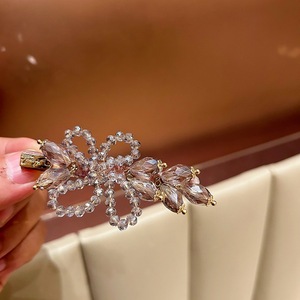 Pince à <span class=keywords><strong>cheveux</strong></span> en cristal faite à la main haut <span class=keywords><strong>de</strong></span> gamme pour <span class=keywords><strong>femme</strong></span>, style doux, cadeau – Pinces pour l'arrière <span class=keywords><strong>de</strong></span> la tête et les queues <span class=keywords><strong>de</strong></span> <span class=keywords><strong>cheval</strong></span> - Product Image 3