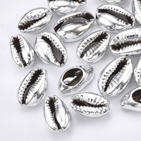 Perles de bijoux cauri en or plaqué UV