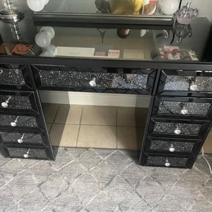 طاولة زينة عصرية مضاءة مع 13 درج للتخزين ومرآة كبيرة مزينة بالألماس، رائجة البيع - Product Image 4