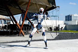 Robot Humanoide con IA Avanzada, Plataforma Multi-DOF 100% Auténtica con Manos Diestras para Investigación, Educación y Uso en Laboratorio - Product Image 3