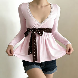 T-shirt rose à pois respirant et mignon à manches longues pour femme, avec dentelle sexy, col en V, à nouer, coupe ample, ourlet évasé, en maille douce - Product Image 5