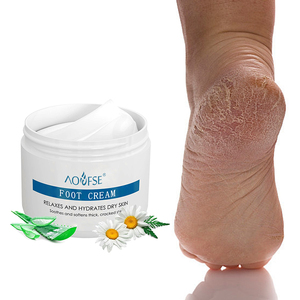 Crema esfoliante per piedi con etichetta privata - Product Image 1