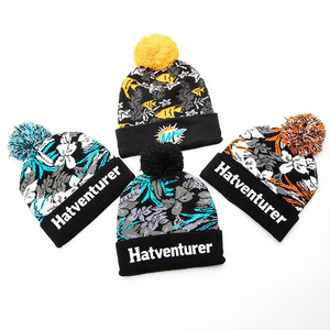 Berretto con Pompon in Acrilico Personalizzato con Logo Ricamato per Esterni, Caldo per Autunno e Inverno - Product Image 2