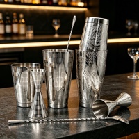 Ensemble de shakers à cocktails rétro en acier inoxydable gravé de motifs plumes, écologique et durable, pour professionnels et débutants
