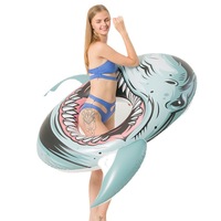 Anneau gonflable de natation de bouche de requin de sécurité en PVC durable personnalisé pour les eaux de l'océan 1 personne