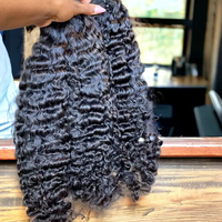 Cheveux bruts birmans vietnamiens vendeurs de paquets de cheveux vierges bouclés non traités, armure de cheveux humains bruts alignés sur les cuticules vietnamiennes