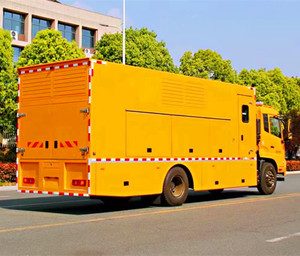 DONGFENG Project véhicule de sauvetage 4000cbm véhicule de drainage des inondations <span class=keywords><strong>fourgon</strong></span> d'alimentation de secours multifonctionnel - Product Image 5