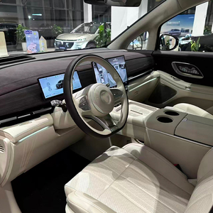 Fourgon électrique pur de marque Mpv, autonomie de 700 km, véhicule électrique de luxe à 7 places avec sièges zéro gravité et grand coffre pour les voyages en famille - Product Image 6