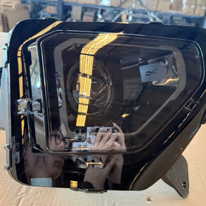 Feux antibrouillard pour <span class=keywords><strong>Dacia</strong></span> <span class=keywords><strong>Spring</strong></span> Nouveau Modèle 2024 Véhicules Électriques - Product Image 1