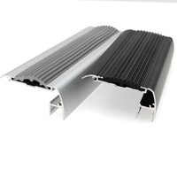 Profilés LED en aluminium rainurés pour nez de marche, longueur personnalisable, avec couvercle PC opale pour éclairage de marches, supports et bases de lampes