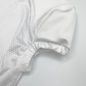 Camiseta de fútbol blanca personalizada Diseño de malla sublimada Camiseta de fútbol americano callejero - Product Image 6