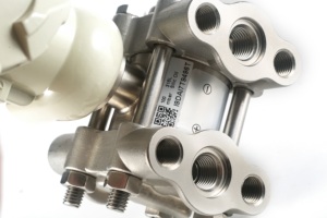 RKS AP2001 เครื่องวัดความแตกต่างของของเหลว/ก๊าซพร้อมค่าแรงดันรวม -25 ถึง 65 องศา 0.15*TD+0.1%*Span IP65 - Product Image 5