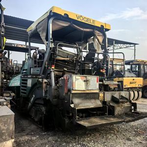 Pavimentadora de Asfalto 2100-2 de <span class=keywords><strong>Segunda</strong></span> <span class=keywords><strong>Mano</strong></span> de Alto Rendimiento de 2013, Máquina de Construcción de Carreteras Usada Premium, Motor Deutz, Bomba de 182 kW - Product Image 5