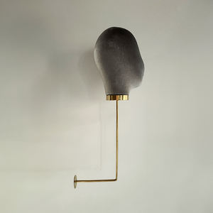 Porte-perruque en or personnalisé affiche tête de mannequin <span class=keywords><strong>chauve</strong></span> velours humain doré montage mural tête de mannequin <span class=keywords><strong>pour</strong></span> bonnets de perruque présentoir de <span class=keywords><strong>cheveux</strong></span> - Product Image 3