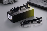 Lunettes Intelligentes au Design Intemporel avec Verres Photochromiques pour Protection UV, Musique, Appels, Assistant Vocal et Traduction