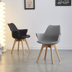 Chaises de salle à manger modernes nordiques avec coussin en plastique et pieds en bois - Product Image 6