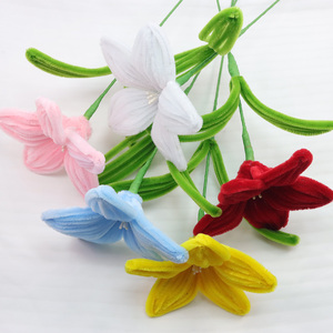 <span class=keywords><strong>Fleurs</strong></span> de lys artificielles en chenille faites à la main en gros pour mariages, fêtes et bouquets cadeaux - Product Image 2