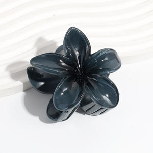 Accessoires capillaires nacrés du Nouvel An : Ensemble de barrettes à fleurs œuf, pince requin à fleurs gelée et pince à cheveux - Product Image 4