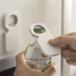Ouvre-<span class=keywords><strong>bouteille</strong></span> aimanté pour réfrigérateur, cadeau promotionnel, ouvre-<span class=keywords><strong>bouteille</strong></span> multifonctionnel élégant pour la bière, le <span class=keywords><strong>vin</strong></span>, les sodas et plus encore - Product Image 5