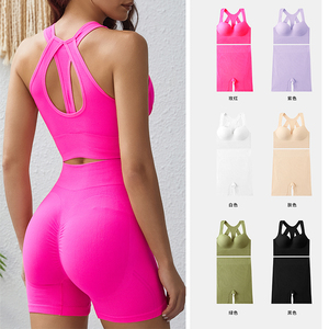 La tuta <span class=keywords><strong>da</strong></span> Yoga senza cuciture <span class=keywords><strong>da</strong></span> <span class=keywords><strong>donna</strong></span> con reggiseno sportivo OEM /ODM ad alta elasticità abbellisce il comfort della schiena e il cuscinetto per il petto staccabile - Product Image 2