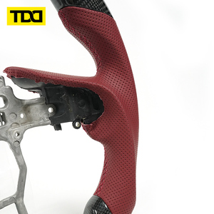 พวงมาลัยคาร์บอนไฟเบอร์แท้ TDD สำหรับ Lexus 500 - Product Image 3