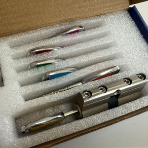 Cao <span class=keywords><strong>c</strong></span>ấp 60 mét Brass Lõi khóa Euro hồ sơ xi lanh với <span class=keywords><strong>6</strong></span> phím cho an ninh nhà - Product Image 2
