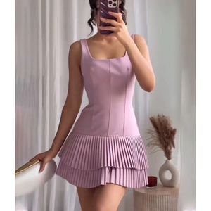 Chic haute rue mince robe courte femme été robe plissée femmes mode col carré sans manches solide Mini robe - Product Image 2