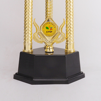 Trophée de qualité supérieure à 3 piliers avec coupes en métal or, argent et bronze pour cérémonie de remise des prix RZ11