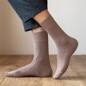 Men's Pure Cotton Crew Socks Solid Color Sweat Absorbent Winter Casual Socks Plus Size Regular Fit - Product Image 2