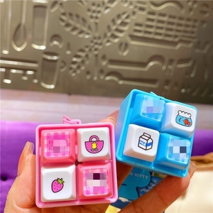 ตุ๊กตาการ์ตูนน่ารักปี 2026 ของเล่นบีบคลายเครียด พวงกุญแจ ของเล่นบรรเทาความเครียด - Product Image 4