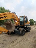 Excavatrice sur pneus multifonction d'origine coréenne d'occasion Hyundai 210W-9S Haute efficacité Hyundai 140W 210W en bon état en vente