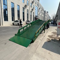 Plateforme de chargement mobile portable, niveleur de quai, élévateur hydraulique manuel, construction en acier à haute teneur en manganèse pour l'embordoirement de marchandises sur camion