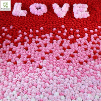 Vente en gros panneau mural LOVE artificiel de haute qualité avec changement progressif de fleur de rose rouge pour décoration de toile de fond de fête de mariage et d'anniversaire
